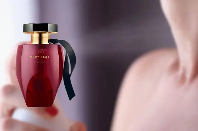 Victorias-Secret-Very-Sexy